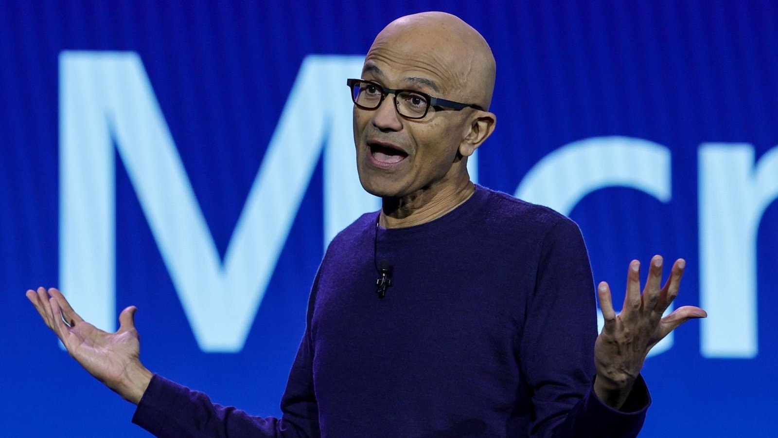 Nadella admite que Microsoft precisa 'reconquistar fãs' do Windows e Xbox