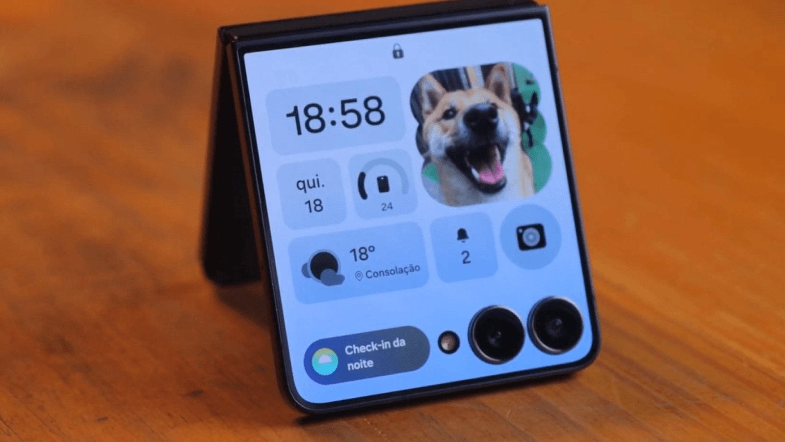 Samsung pode encerrar linha de dobráveis no formato 'flip'