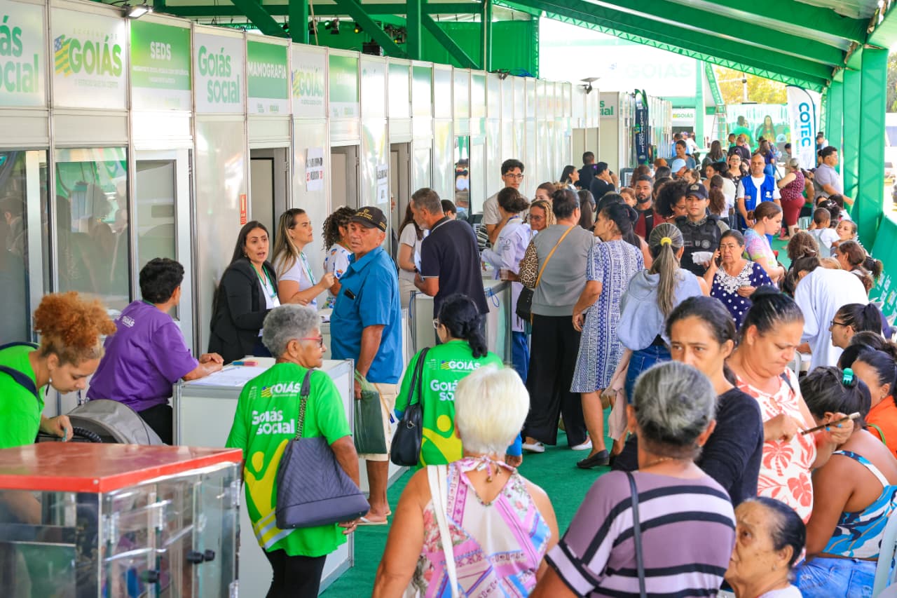 Goiás Social leva serviços e benefícios à população de Formosa
