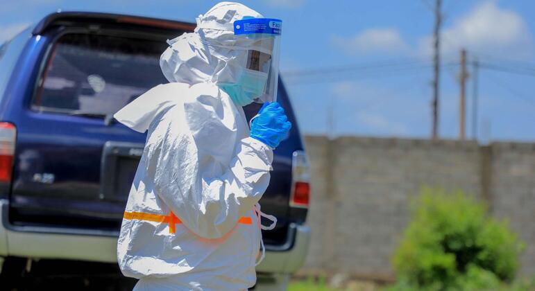 ONU diz que surto de ébola não ameaça segurança de voos internacionais