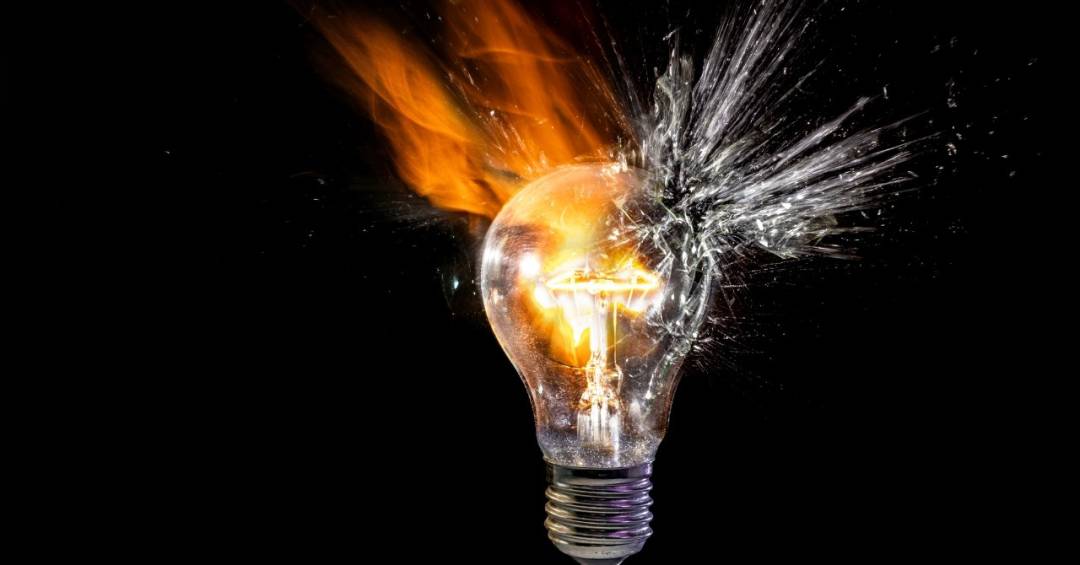 Qual é o certo: desruptivo ou disruptivo?