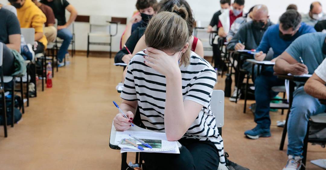 Além do diploma, essas profissões exigem uma prova para atuar na área
