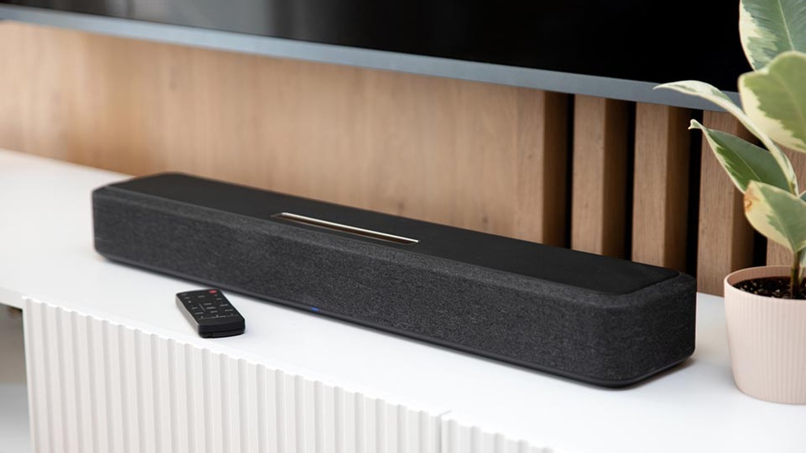 Som de estádio em casa: descontos em soundbars na Copa