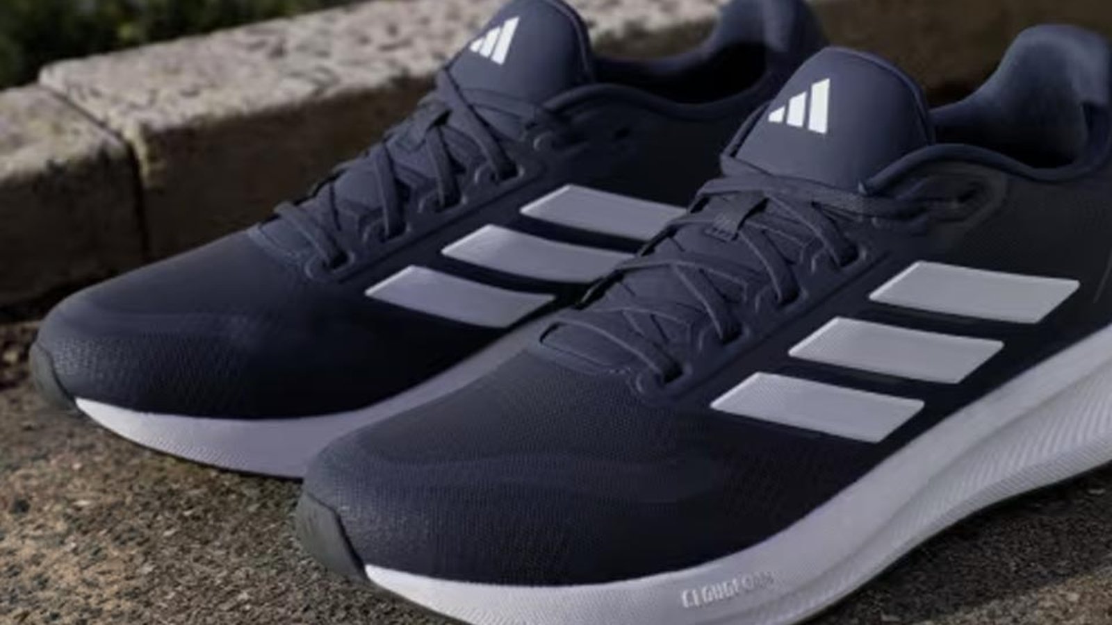 Promoção Netshoes tem artigos Adidas a partir de R$89,99; saiba mais