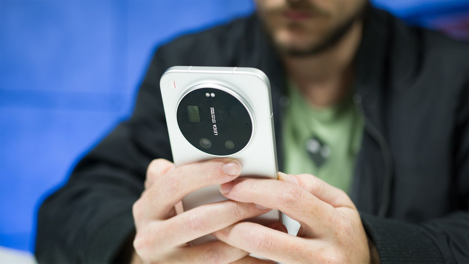 Loja nativa da Xiaomi baixa apps sem autorização após anúncios