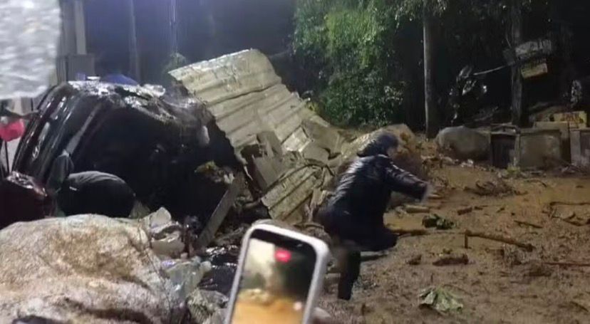 Dois dias de chuva superam média histórica de junho na Rocinha