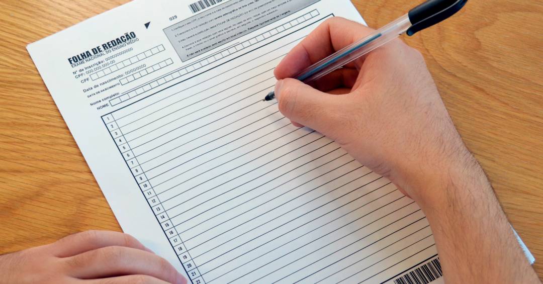 Apenas 10 alunos tiraram nota mil na redação do Enem 2025; veja os estados dos candidatos